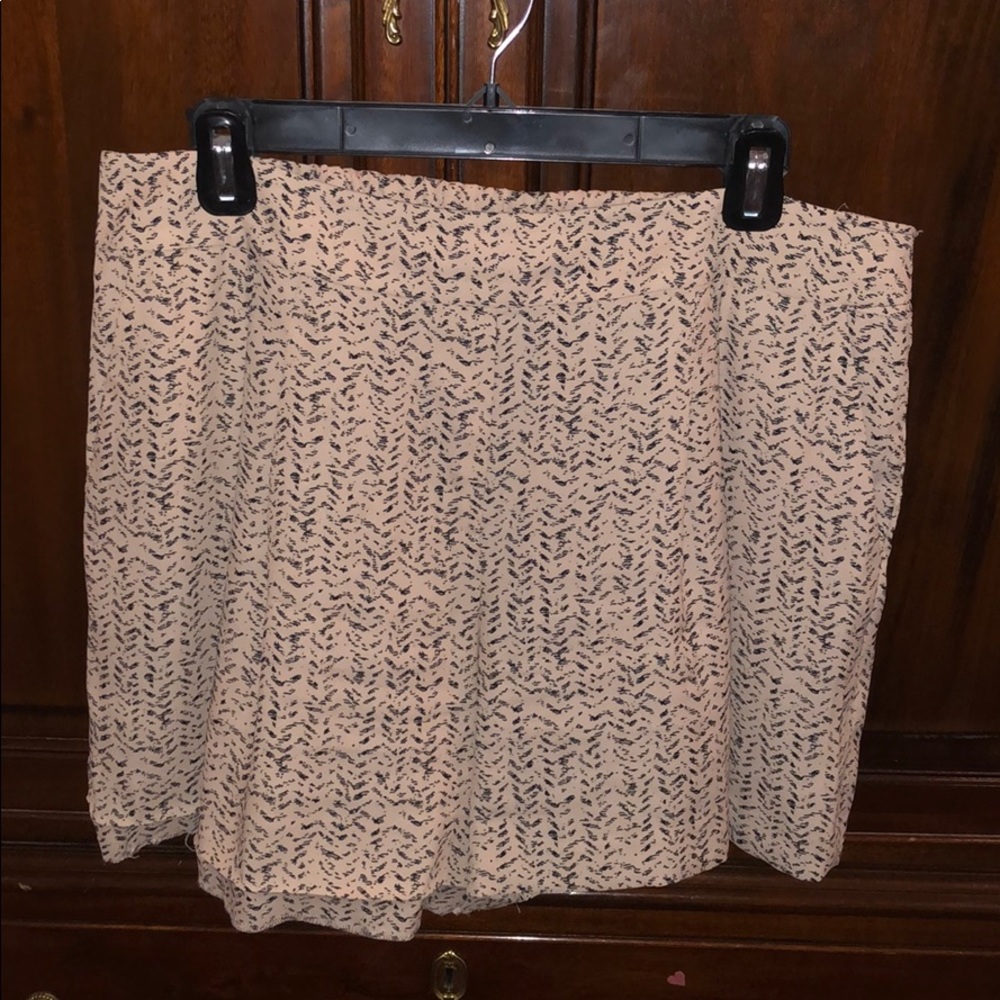 LOFT size M shorts